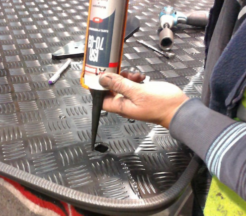 Replacing load lid twist locks-4